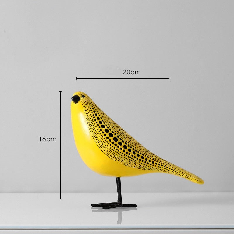 Minimalistisk Gresskar- och Dyreskulptur med Polkaprikker