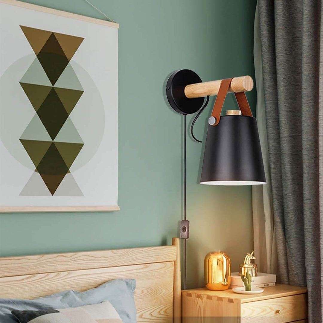 Nordisk Vägglampa i Trä för Vardagsrummet