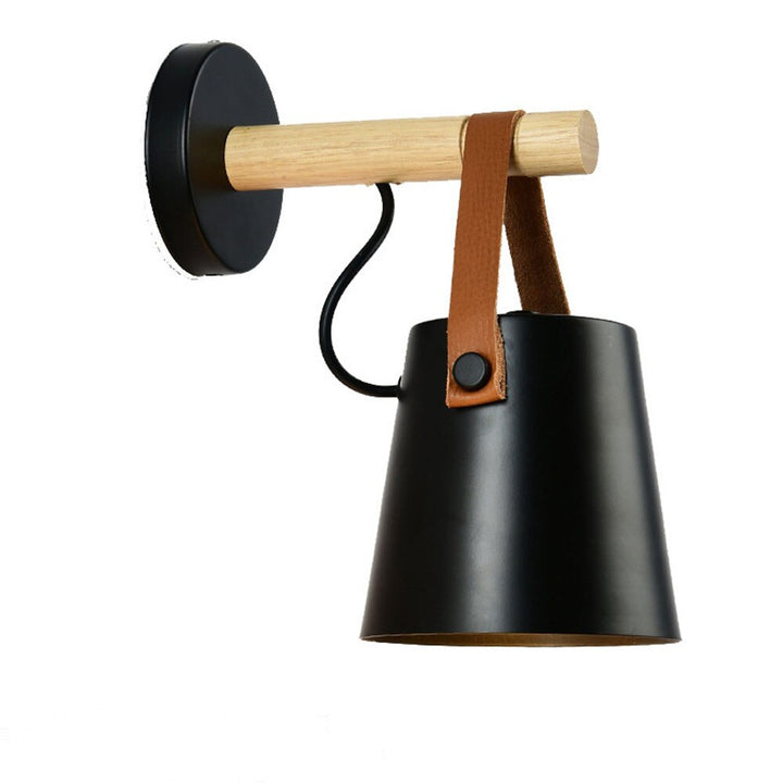 Nordisk Vägglampa i Trä för Vardagsrummet
