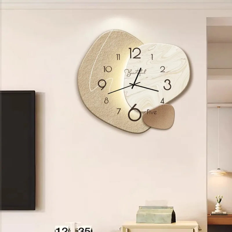 Minimalistisk Veggklokke i Metall för Hem och Kontor