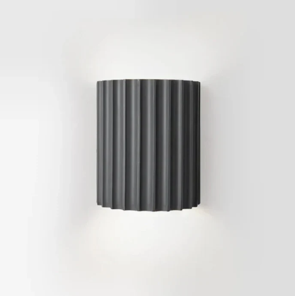 Minimalistisk Vägglampa i Flera Färger