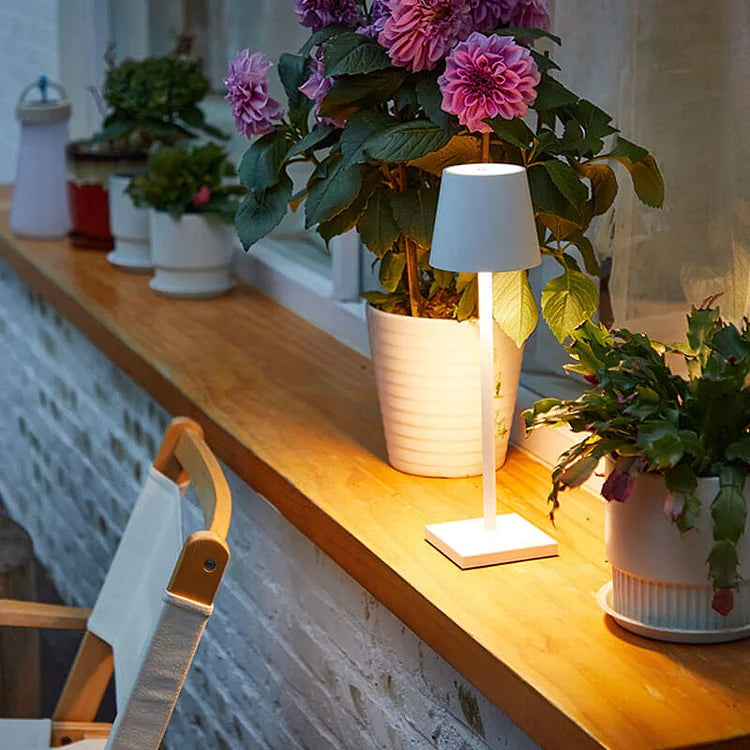 Trådlös LED-bordslampa - Bärbar &amp; Dimmbar