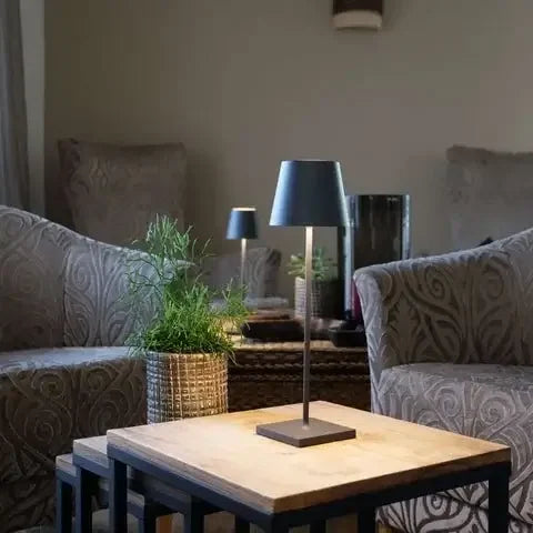 Trådlös LED-bordslampa - Bärbar &amp; Dimmbar