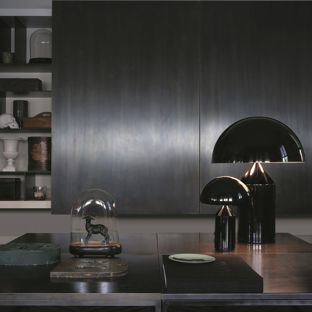 Modern Bordslampa med Geometrisk Design för Unikt Interiör