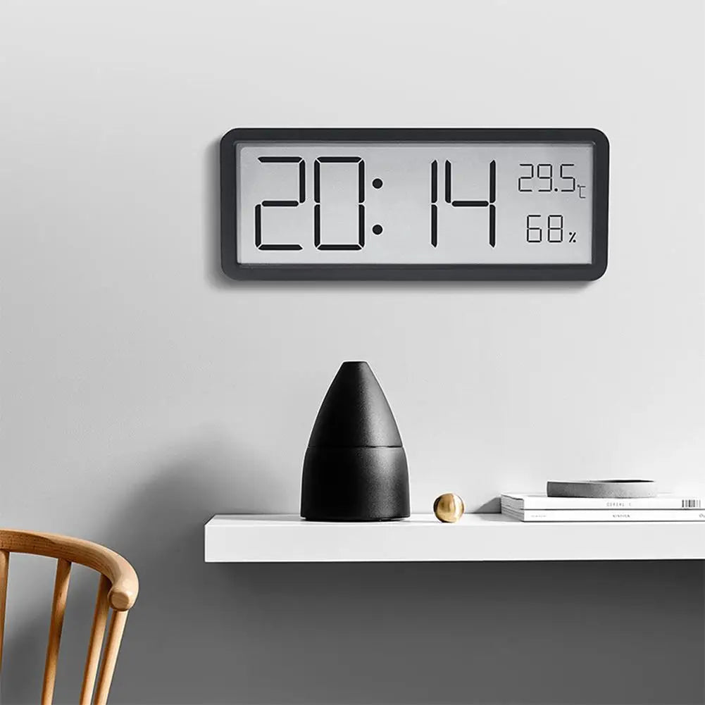 Modern Digital Veggklokke med LED-skjerm och Sensorer