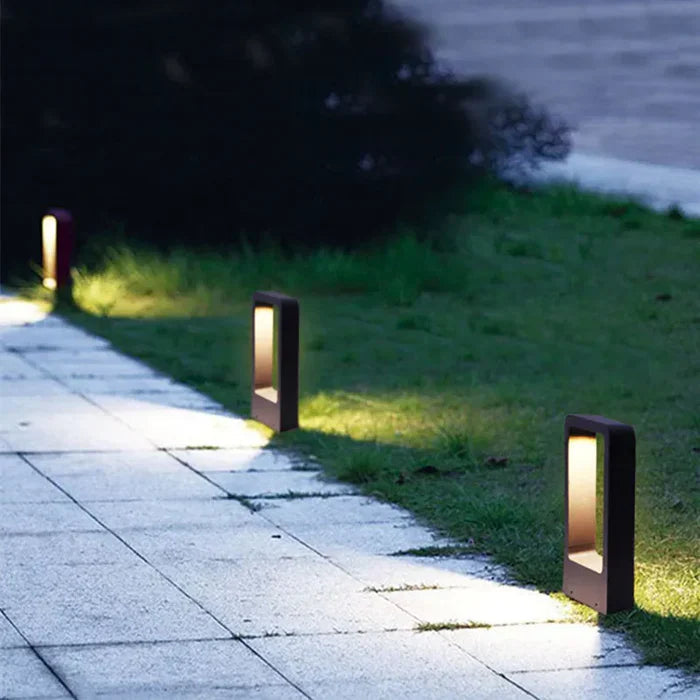Modern LED Bakkespotlight för Snygg Hagebelysning – Välj din Storlek