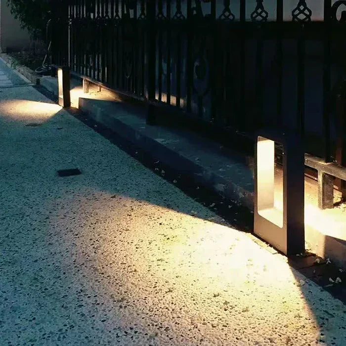 Modern LED Bakkespotlight för Snygg Hagebelysning – Välj din Storlek