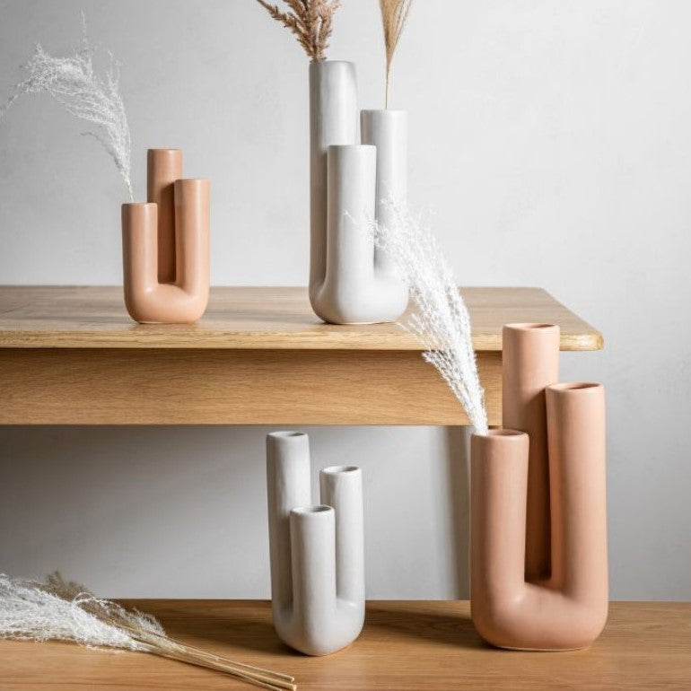 Modern Dekorativ Vas: Elegant Trerörs Design för Hemmet