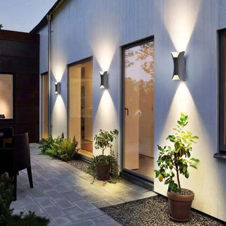 Modern LED Vägglampa - Varbestandig | UV-ljus Offentlig
