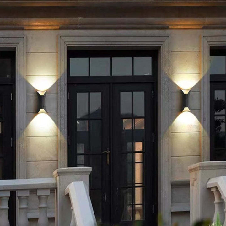 Modern LED Vägglampa - Varbestandig | UV-ljus Offentlig