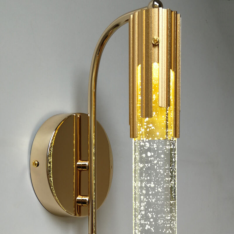 Modern Vägglampa med Krystall Detaljer för Ett Elegant Hem