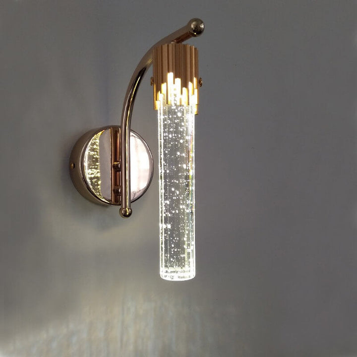 Modern Vägglampa med Krystall Detaljer för Ett Elegant Hem