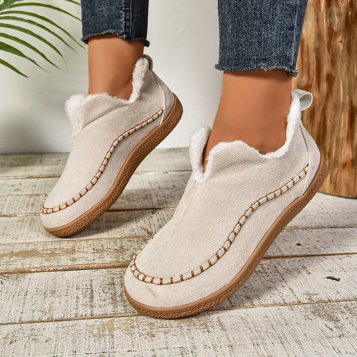 Mjuka Slip-On Tofflor för Kvinnor med Halksäker Sula