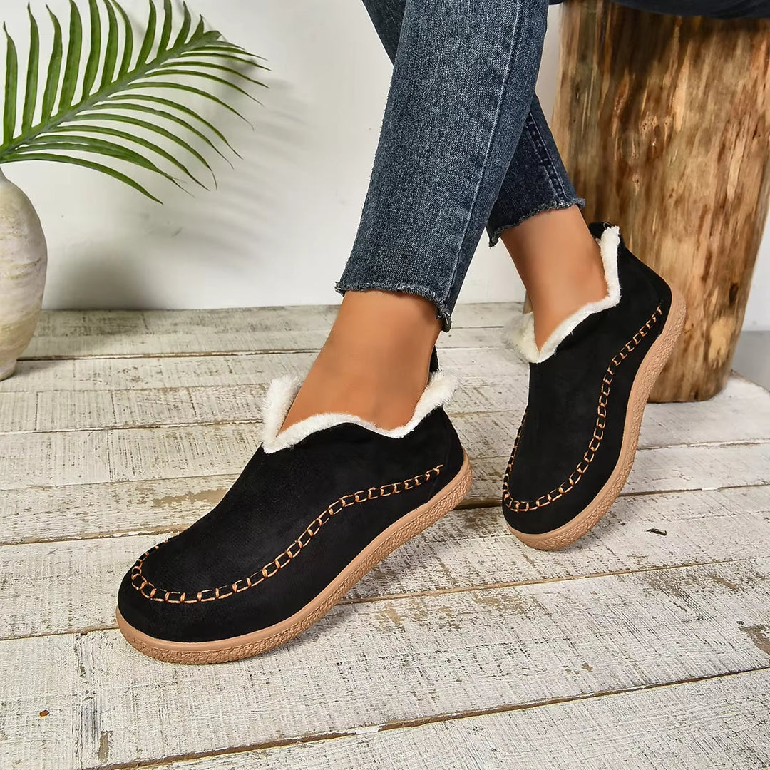 Mjuka Slip-On Tofflor för Kvinnor med Halksäker Sula