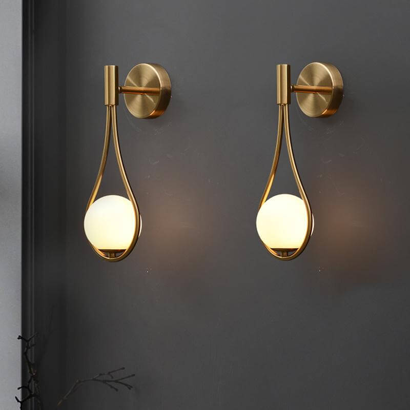 Elegant Nordisk Vägglampa – Skapa Stämning i Hemmet