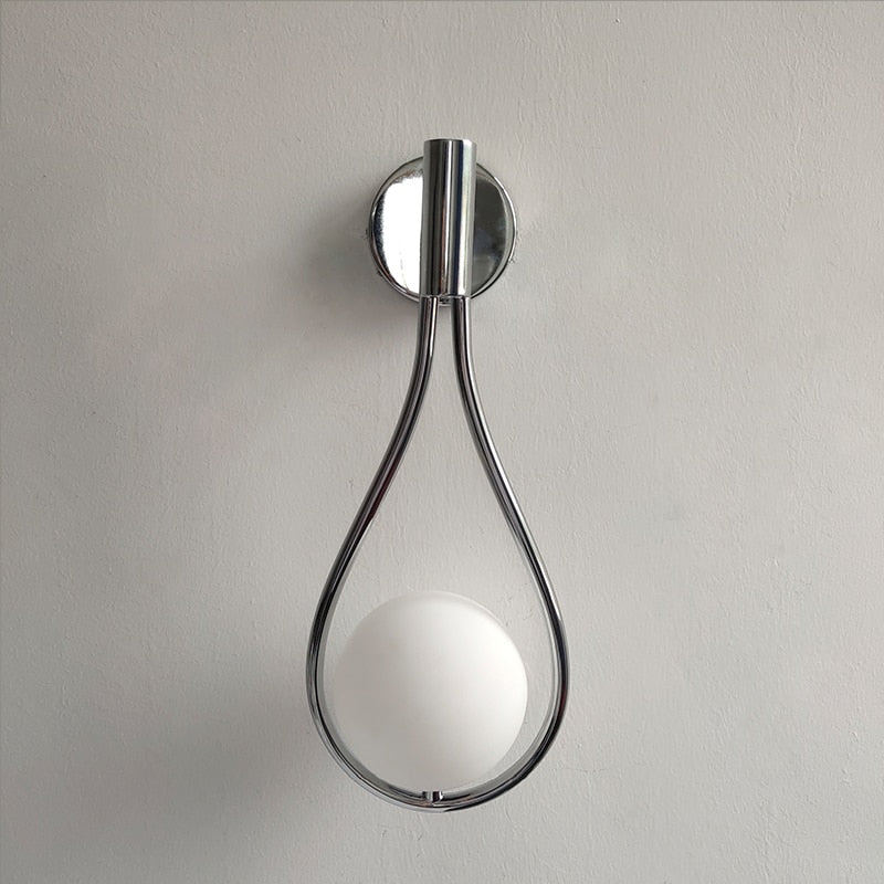 Elegant Nordisk Vägglampa – Skapa Stämning i Hemmet