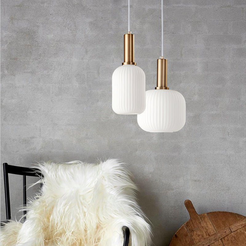 Retro Glas Pendellampa – Skapa Varm Vintage Atmosfär i Hemmet
