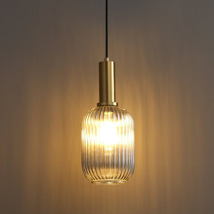 Retro Glas Pendellampa – Skapa Varm Vintage Atmosfär i Hemmet