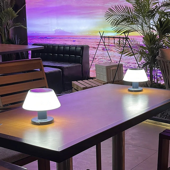 Solari Bordslampa | Solcelledrevet LED | Vattentät