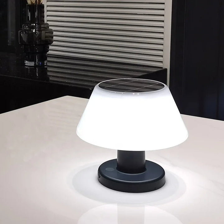 Solari Bordslampa | Solcelledrevet LED | Vattentät