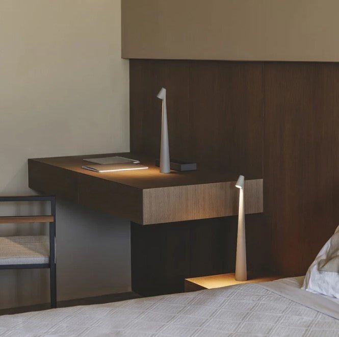 LuminaVista - Stilfull Bärbar LED Bordslampa | 3 Lysnivåer