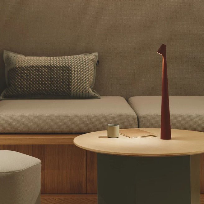 LuminaVista - Stilfull Bärbar LED Bordslampa | 3 Lysnivåer