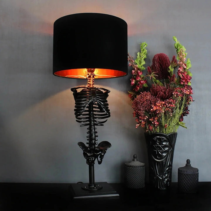 Uppladdningsbar Gotisk Bordslampa för Stemningsfull Belysning