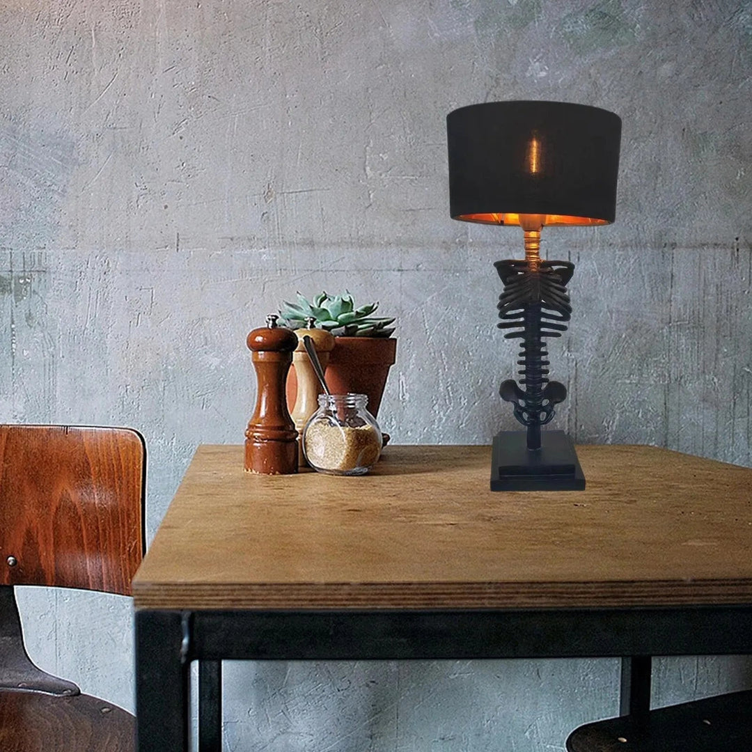Uppladdningsbar Gotisk Bordslampa för Stemningsfull Belysning