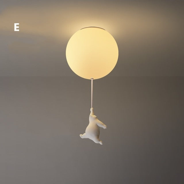 Barnens Taklampa Björn med Ballong – Lekfullt Ljus för Barnerom &amp; Vardagsrum