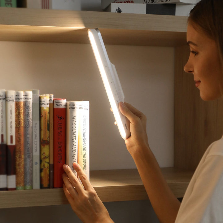 Trådlös LED-lysstang med magnetfeste för mångsidig belysning
