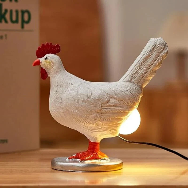 Dekorativ Kylling Bordslampa – Unik och Rolig Belysning