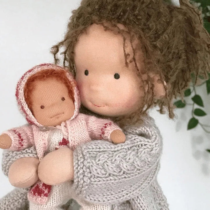 Unisex Håndlaget Waldorf-inspirert Plysjdukke