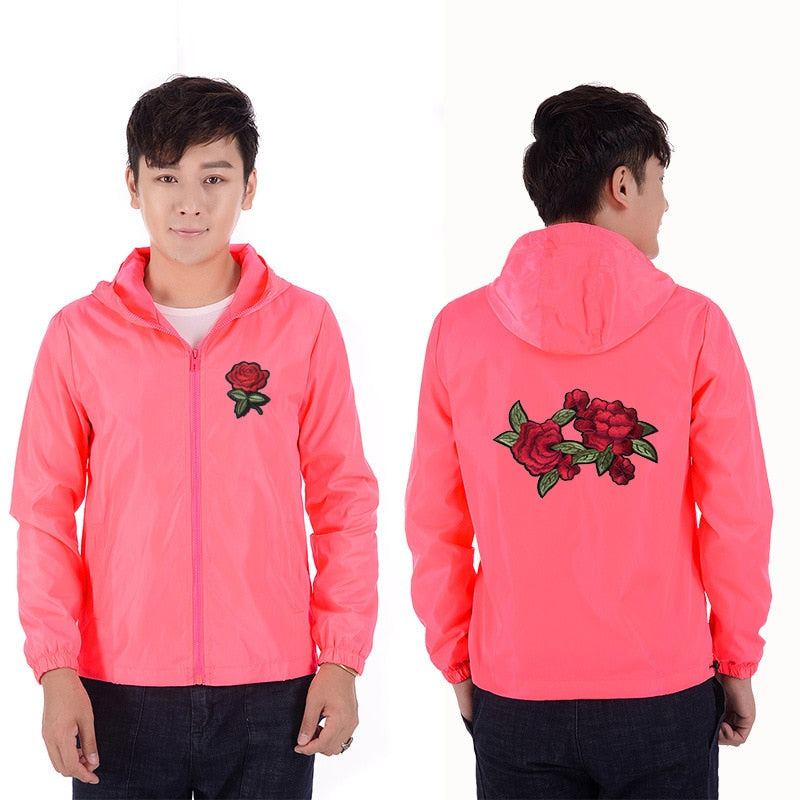 Unisex Roses Vindjacka – Snygg och Vattenavvisande Skydd mot Varet