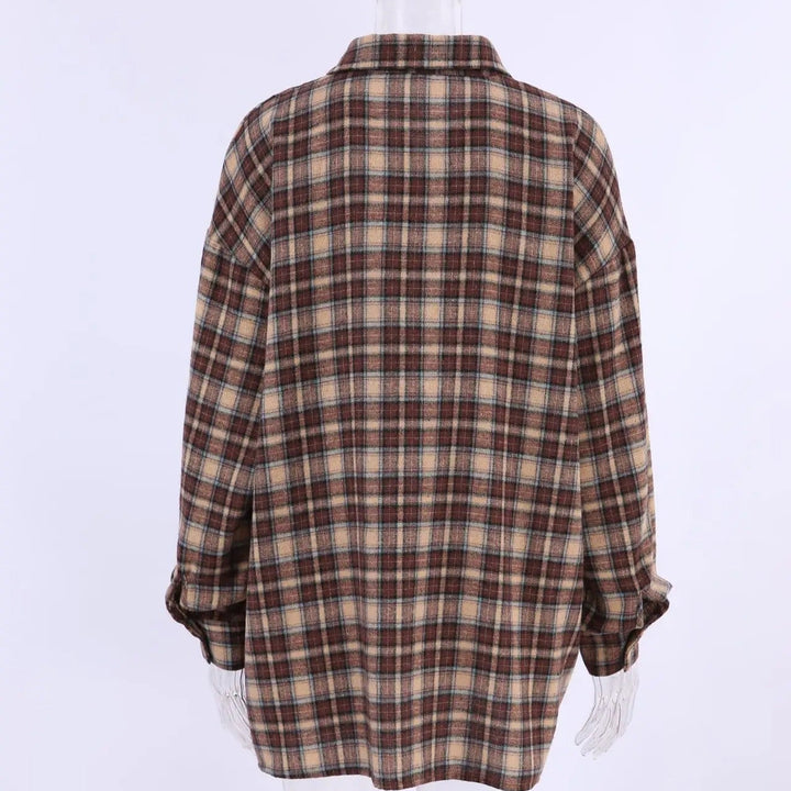 Dam Vintage Rutig Långärmad Blus – Tidlös Stil och Komfort